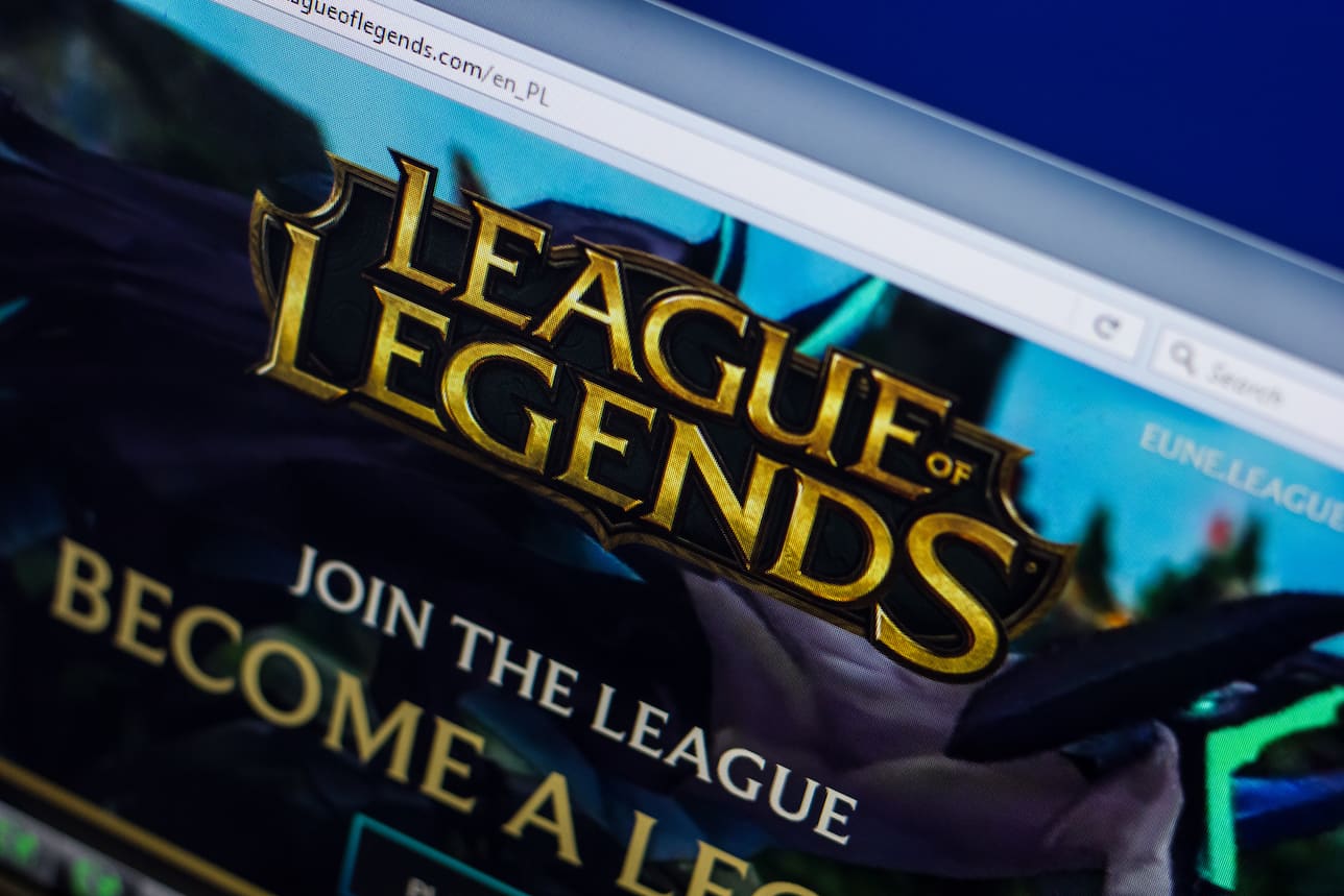 Логотип игры league of legends